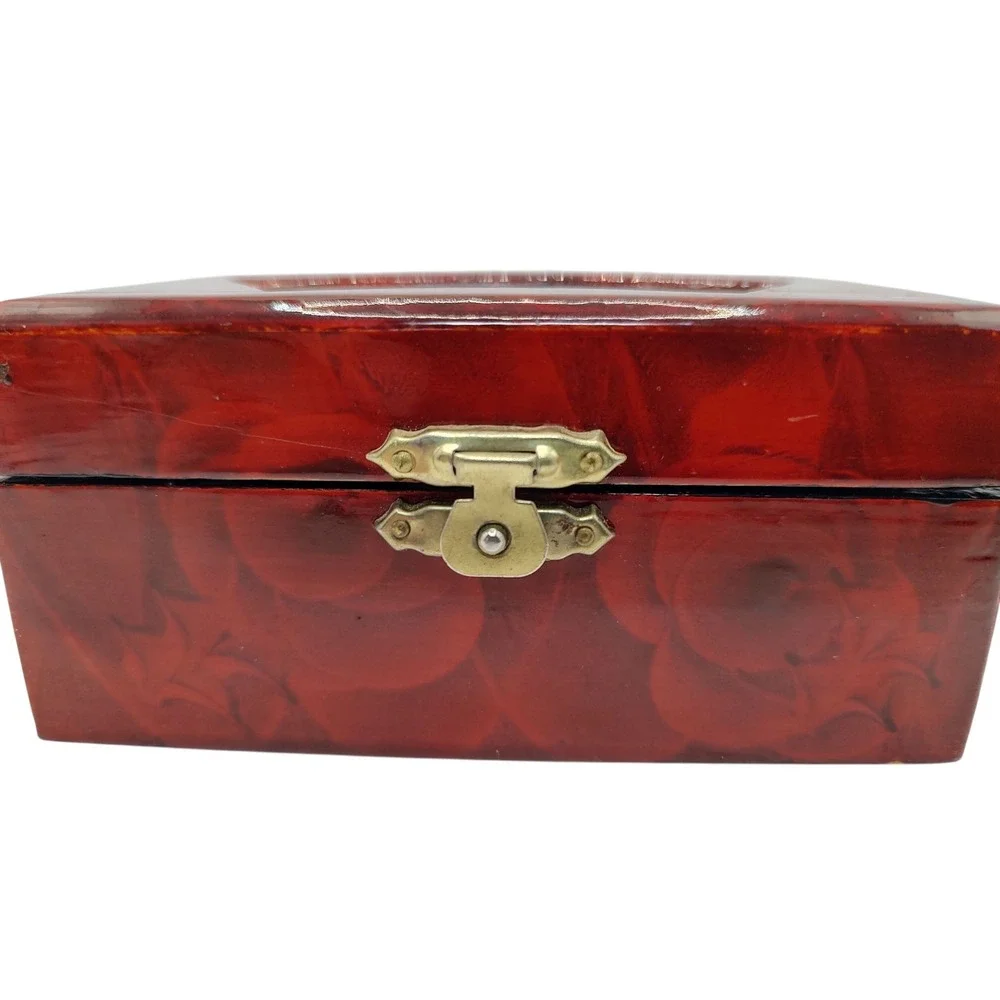 Chinese Jewelry Box Cork‎ Art Lacquer Trinket Box Intricate Red Interior Latch